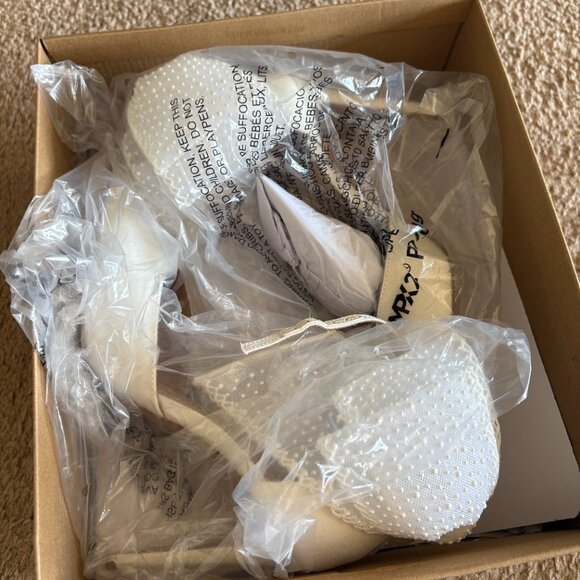 White Satin Bow Heels - Steve Madden - Picture 5 of 11